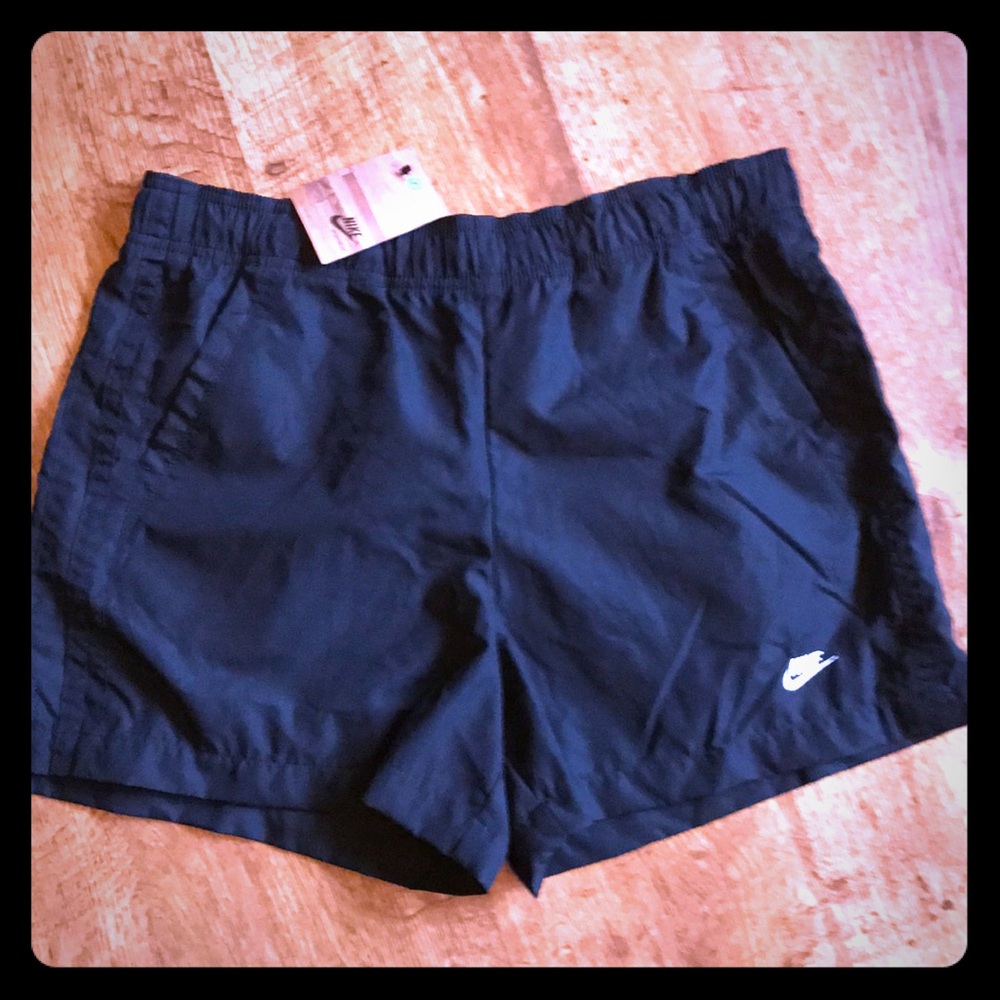 NWT Nike shorts size M